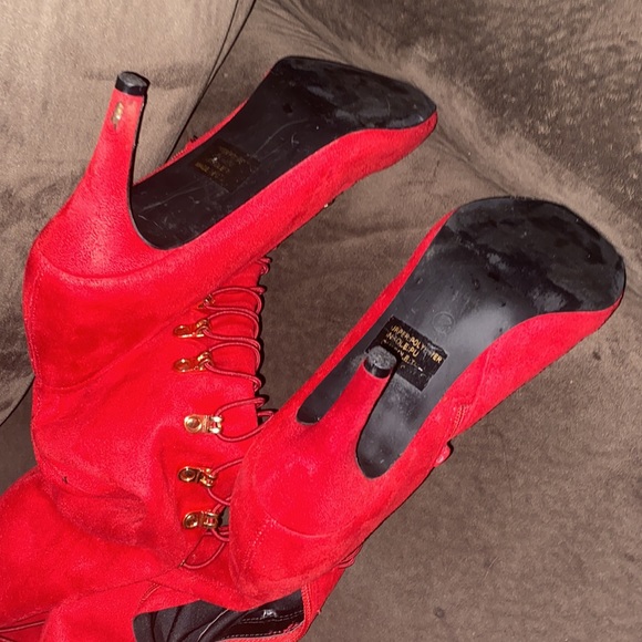 Journee - Picture 5 of 7